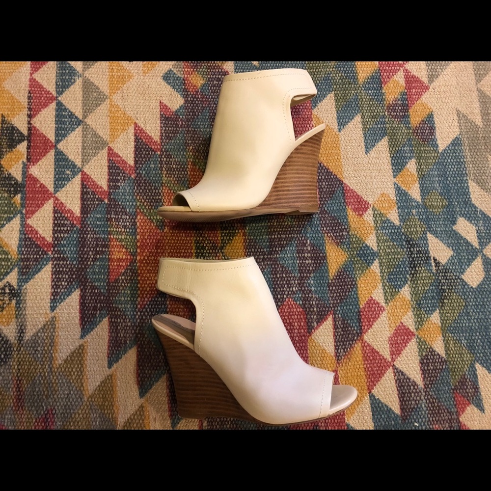 Aldo Joost Wooden Wedge in Bone